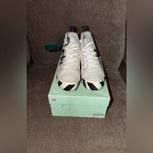 Off White Vulc High Sz 42/ 9 Men